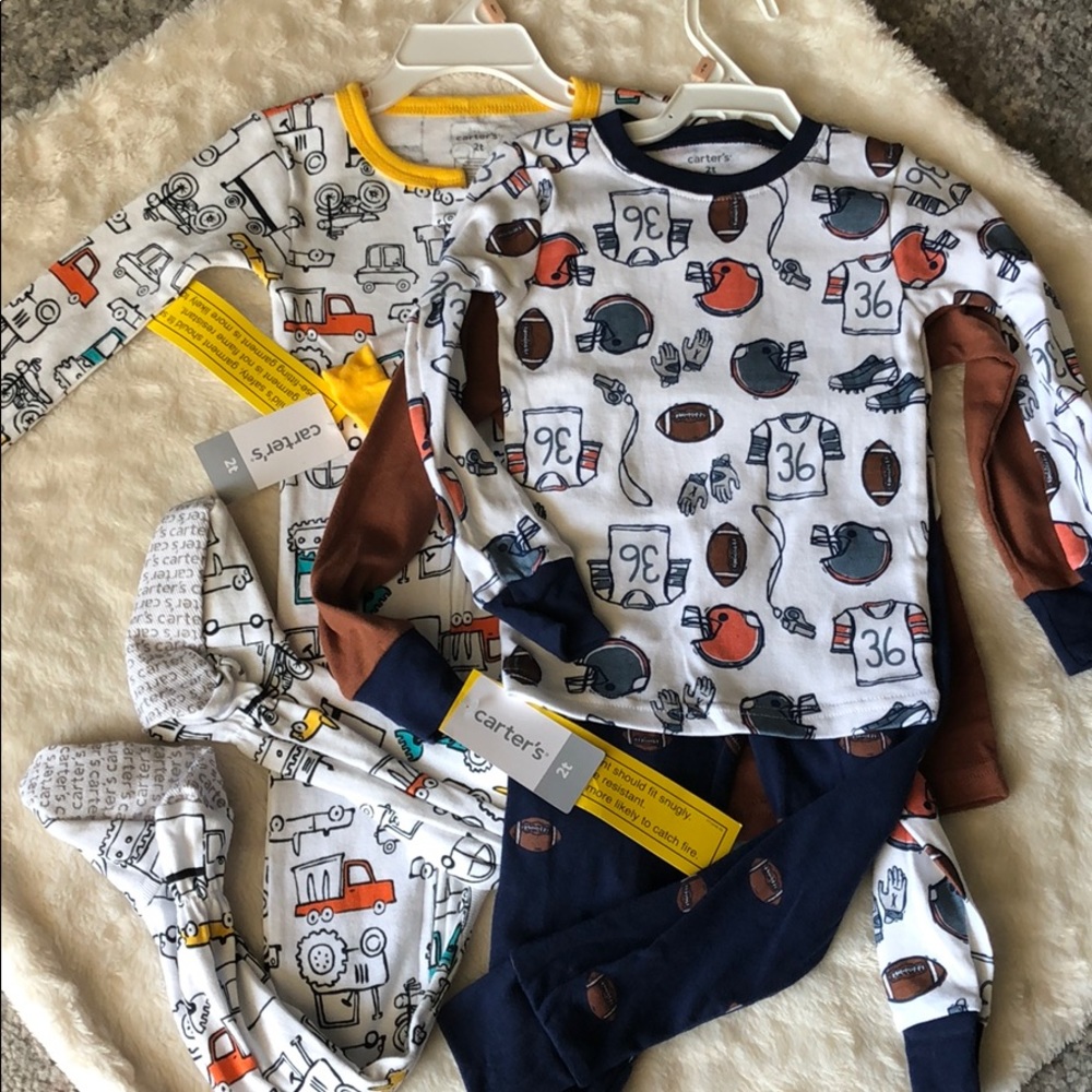 NWT Boys 2t Pajama Lot. 1 footed and 2 sets *Twins